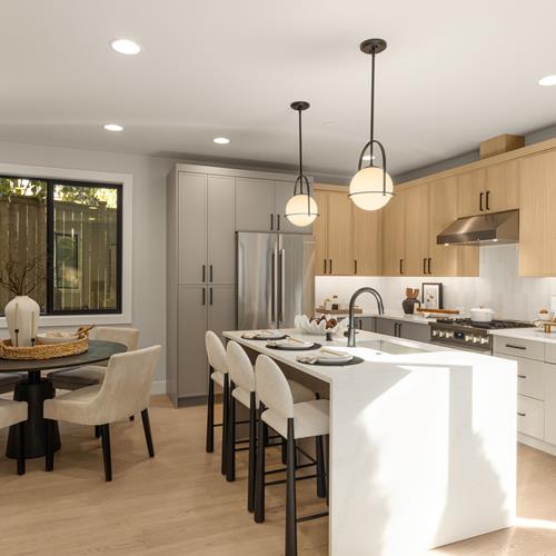 35-web-or-mls-615-617-13th-ave-w