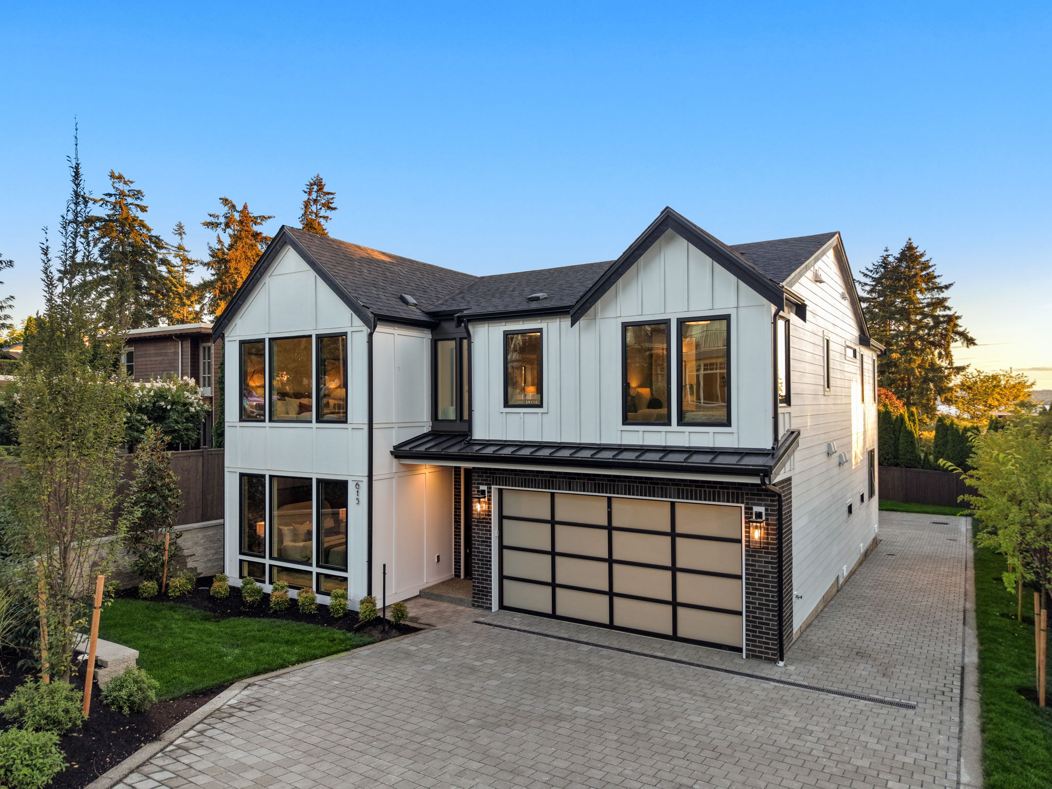 Featured Image for 615+617 Kirkland